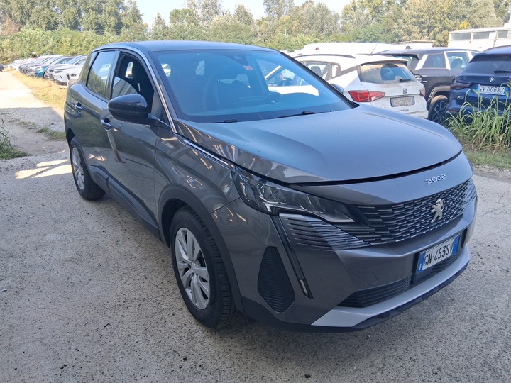 Peugeot 3008 1.2 PureTech EAT8 2