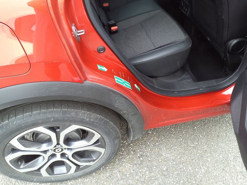 Renault Captur 1.0 TCe Techno 27