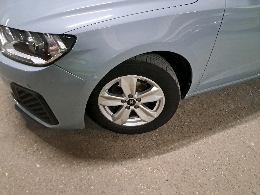 Audi A1 Sportback 1.0 25 TFSI 28