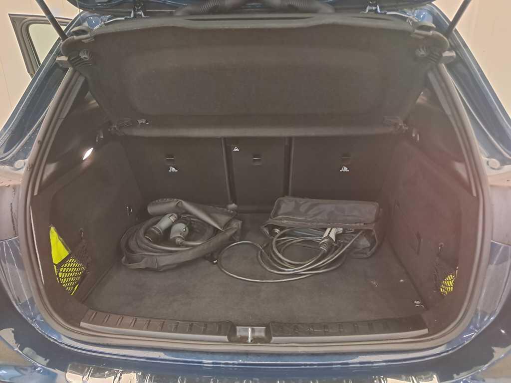 Mercedes-Benz GLA 250 e Plug-In Hybrid Progressive 8G-DCT 9