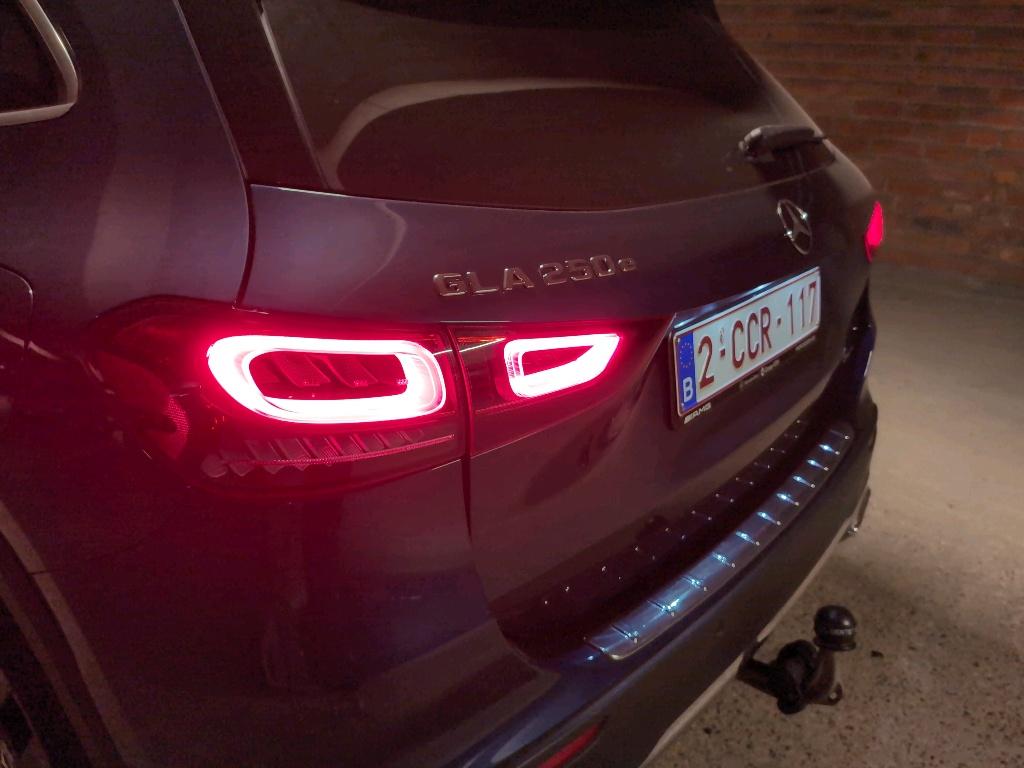 Mercedes-Benz GLA 250 e Plug-In Hybrid Progressive 8G-DCT 18