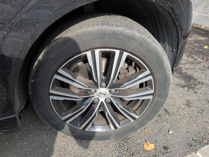 Volvo XC60 2.0 B4 Mild-Hybrid Inscription 42