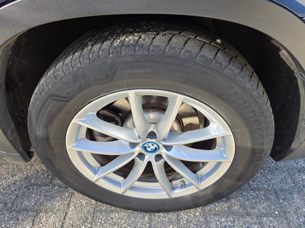 BMW X3 2.0 xDrive30e Plug-In Hybrid 46