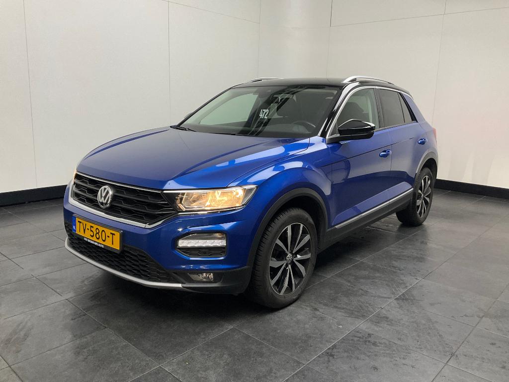 blue used volkswagen t-roc for sale at ecarstrade