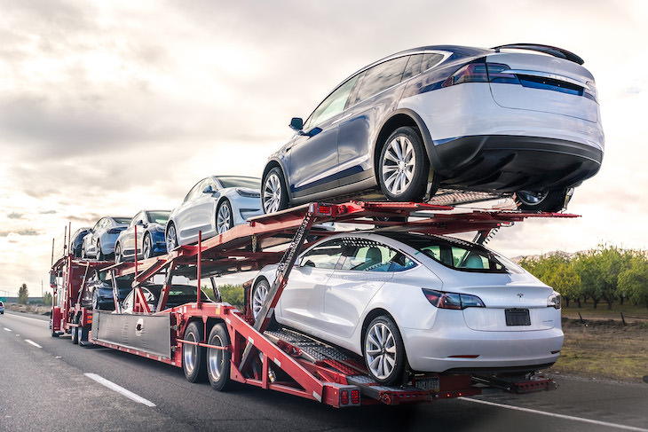 How to Transport Cars Between Dealerships
