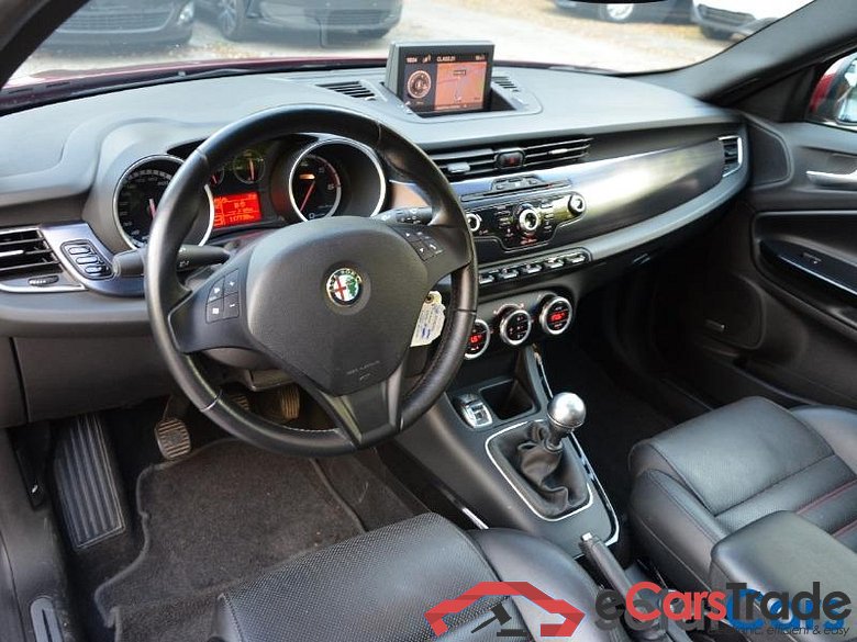 Alfa Romeo Giulietta DISTINCTIVE 1.6JTDM 105Hp DPF Pano Navi Leather Klima PDC... #6