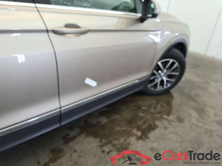 VOLKSWAGEN TIGUAN 2.0 TDI COMFORTLINE BMT #4