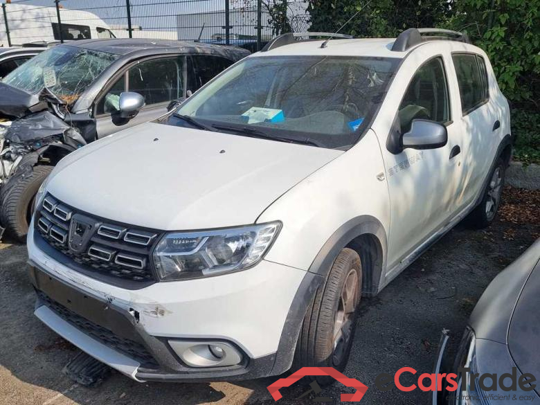 Dacia Sandero 0.9 TCe 90 Stepway Plus ***Damaged car + Technical issue***PVB39.5PVE3.20