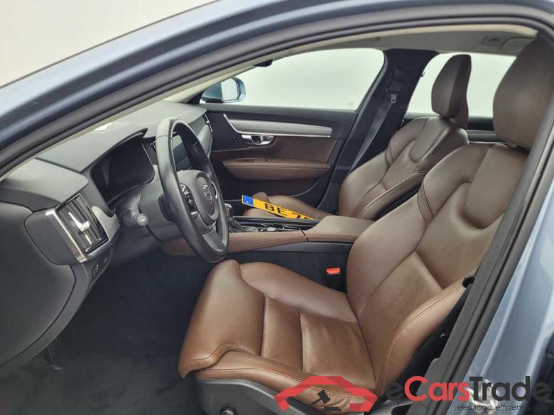 VOLVO V90 2.0 D3 150 Momentum Geartronic #3 VOLVO V90 2.0 D3 150 Momentum Geartronic #3