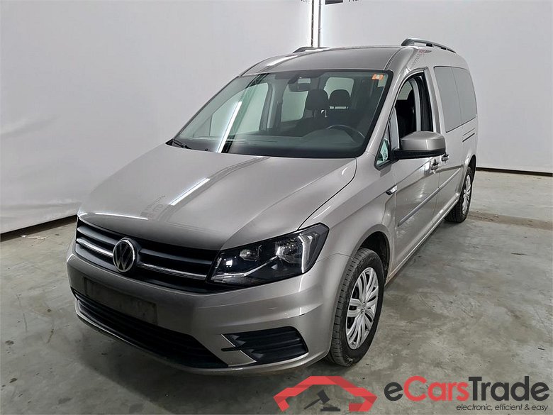 VOLKSWAGEN CADDY MAXI DIESEL - 2015 2.0 TDi SCR Dark & Cool #1