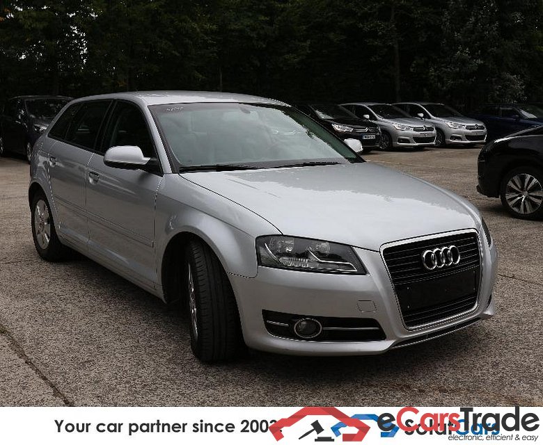 AUDI A3 SB 1.6eTDI Attraction Leather Navi PDC Klima... #2