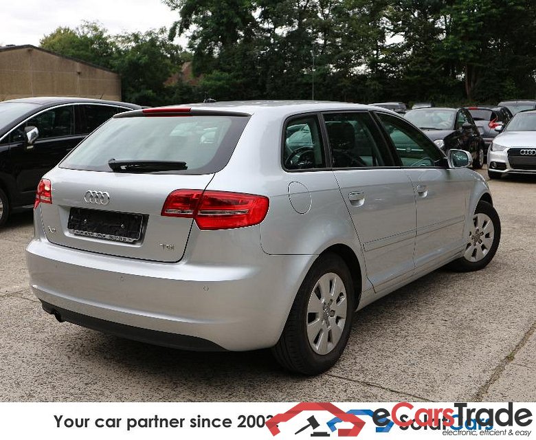 AUDI A3 SB 1.6eTDI Attraction Leather Navi PDC Klima... #3