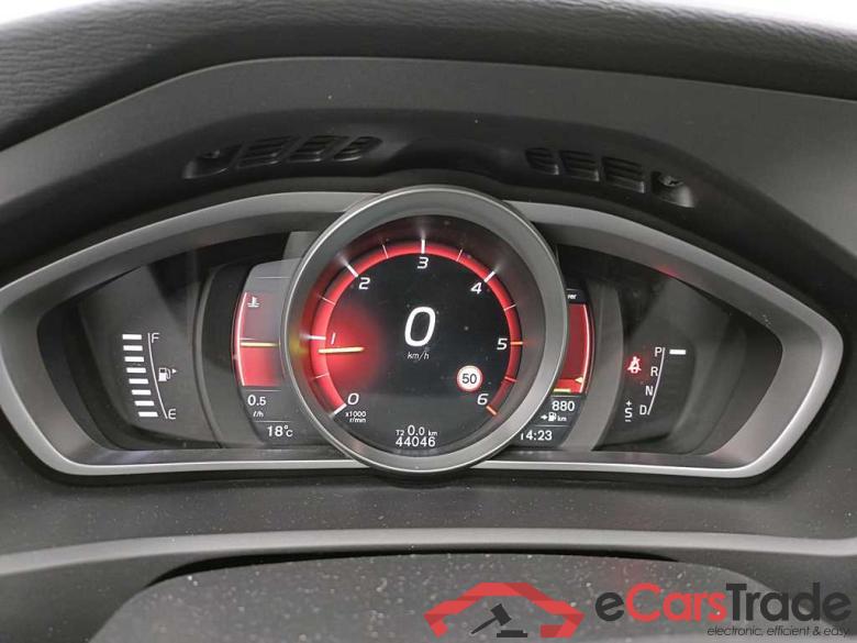 Volvo V40 D2 Geartronic Momentum 5d #6