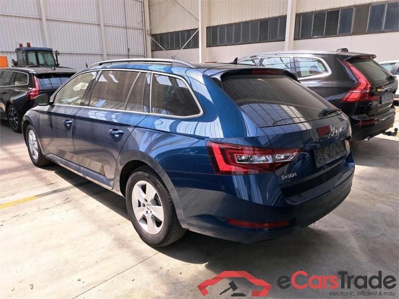 SKODA SUPERB COMBI DIESEL - 2015 1.6 CR TDi Ambition DSG GPS Confort #4