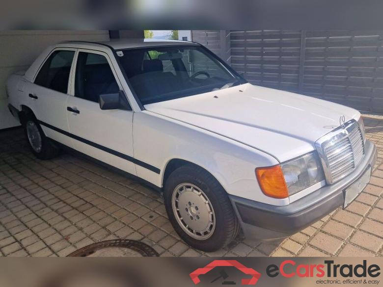 Mercedes_benz E 4 Matic 260 (124.226) E 260 4Matic #2