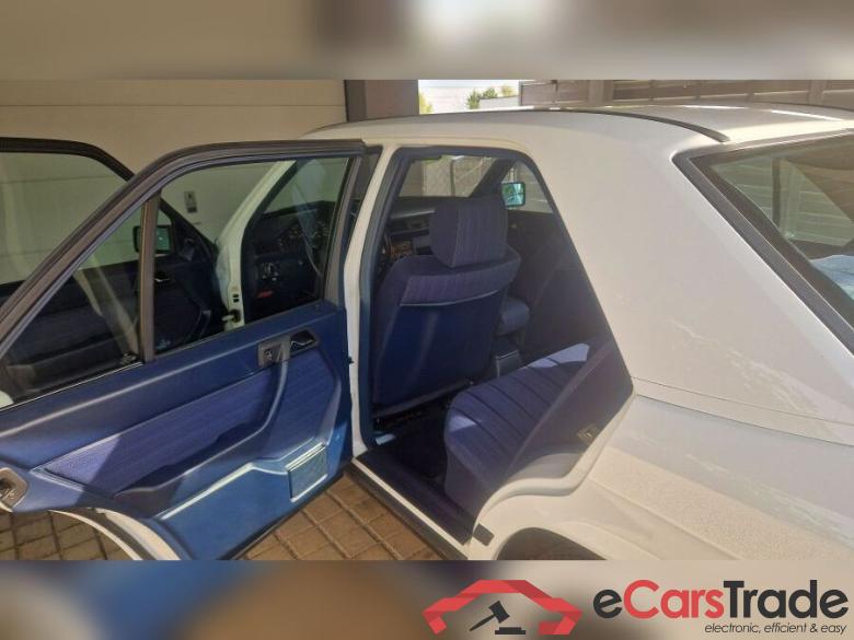 Mercedes_benz E 4 Matic 260 (124.226) E 260 4Matic #4