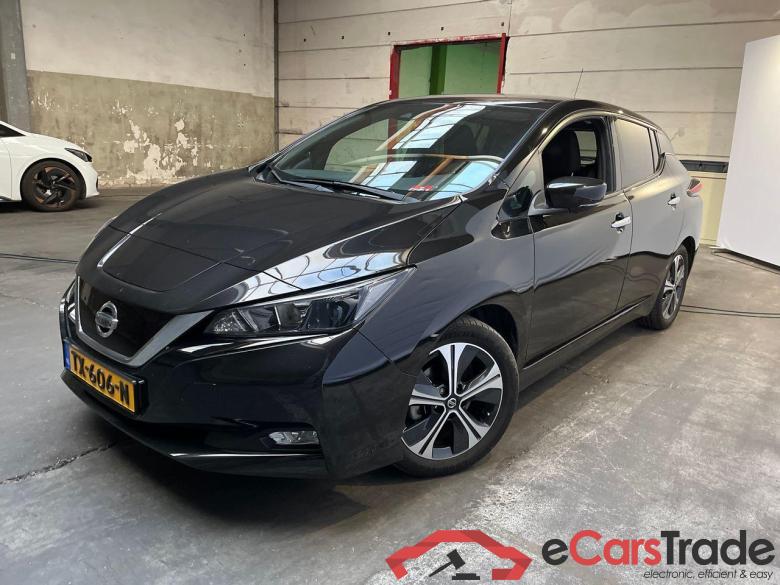 NISSAN Leaf N-Connecta 40 kWh #1