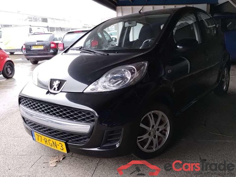 PEUGEOT 107 1.0-12V #1