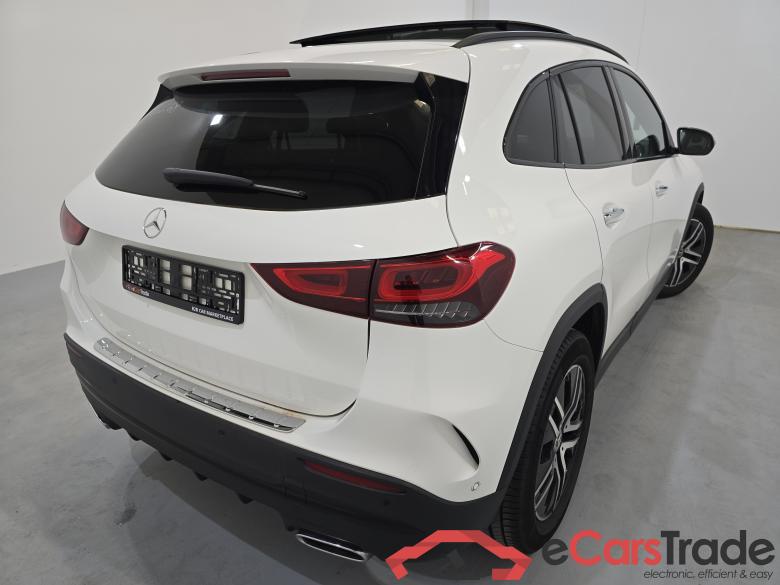 Mercedes GLA 200d AMG Aut. Pano LED-Multibeam Ambient Widescreen Navi Sport-Leather KeylessGo Camera Klima PDC ... #3
