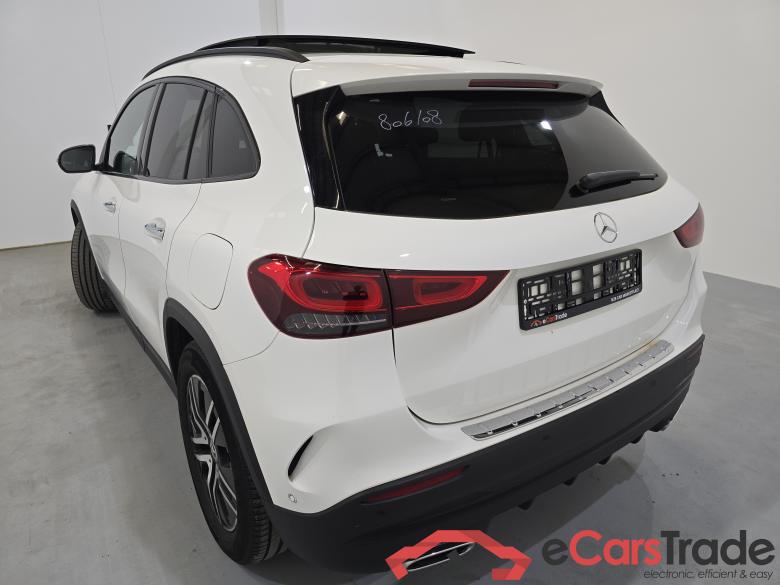 Mercedes GLA 200d AMG Aut. Pano LED-Multibeam Ambient Widescreen Navi Sport-Leather KeylessGo Camera Klima PDC ... #4