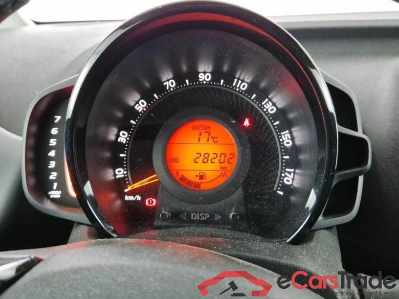 Toyota 30 TOYOTA AYGO / 2018 / 5P / BERLINA 1.0 VVT-I X-CLUSIV #4