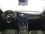 AlfaRomeo 43 ALFA ROMEO GIULIA / 2016 / 4P / BERLINA 2.2 TURBO AT8 160CV SUPER #2