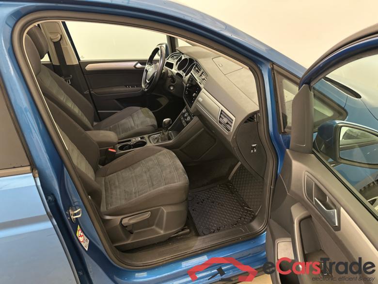 Vw Metallic, ergoactive stol, familypkt, panorama, dragpkt, p-värmare, r-line TOURAN TSI 150 EVO DSG7 R-LINE EDT #6