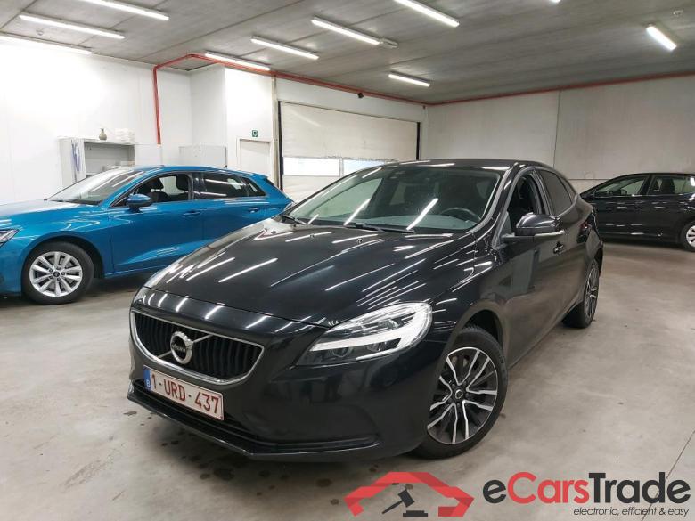 VOLVO - VOL V40 D2 120PK Geartronic ECO Momentum & Pack Professional #1