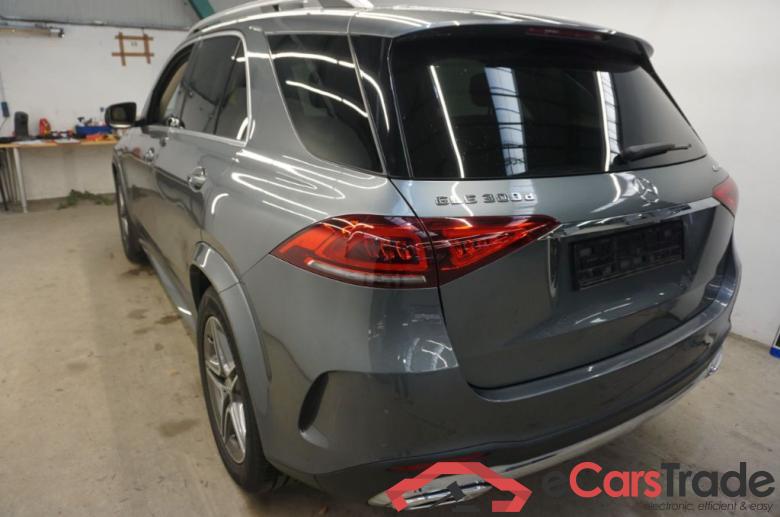 Mercedes GLE ´18 MERCEDES-BENZ GLE 300 d 4Matic 9G-TRONIC 5d 180kW #4