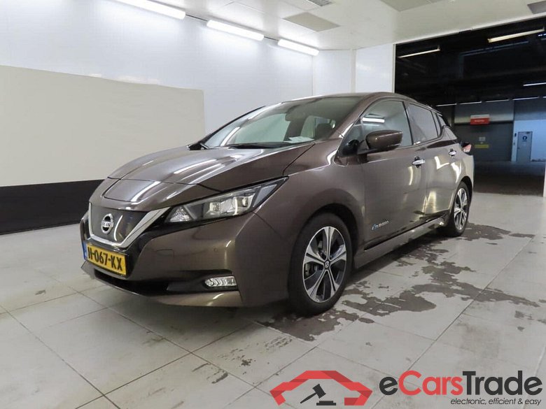 NISSAN LEAF Tekna 40 kWh