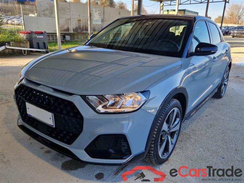 Audi 10 AUDI A1 CITYCARVER / 2018 / 5P / BERLINA 30 TSI S TRONIC CITYCARVER IDENTITY CON. #1