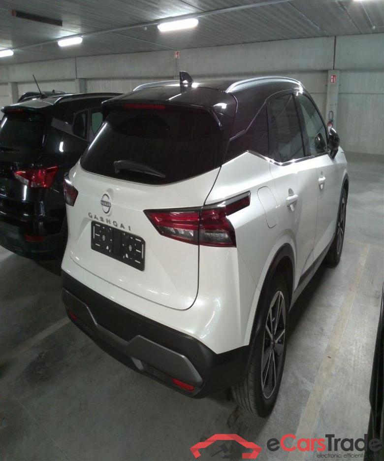 QASHQAI MY22 Mild-Hybrid 140  2WD Tekna  Two Tone   Design Pack  Cold Pack        #4