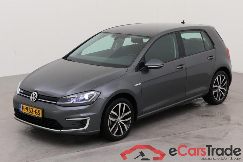 VOLKSWAGEN e-Golf 