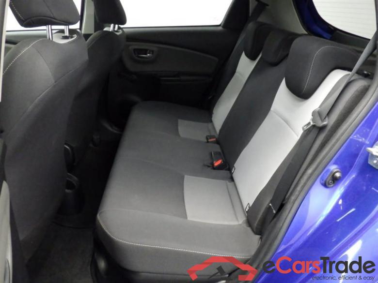 TOYOTA YARIS 1.5 Hyb. Dynamic #6