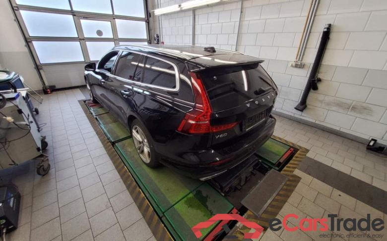 Volvo V60 Kombi (2018->) DE - Kb5 T6 Twin Engine AWD EU6d, Inscription Plug-In AWD (E6d), 2020 - 2021 #5