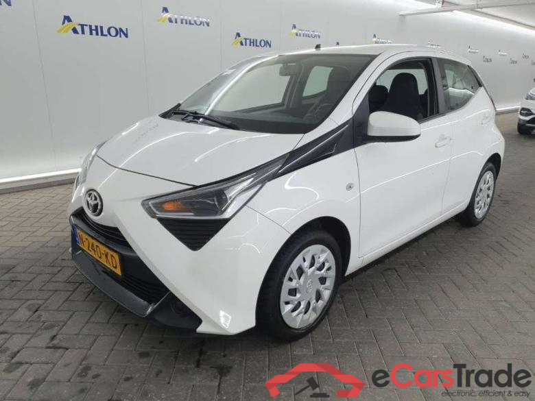 TOYOTA Aygo 1.0 VVT-i x-play 5D 53kW