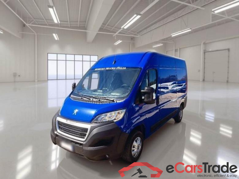 Peugeot 142 PEUGEOT BOXER / 2014 / 4P / FURGONE 333 L2H2 2.2 BLUEHDI 140CV SeS
