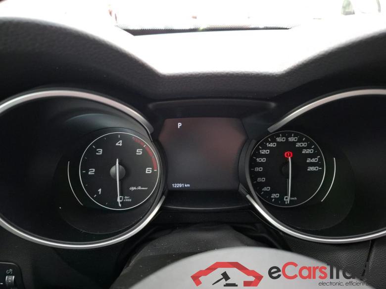 AlfaRomeo 2.2 Diesel 190ch AT8 Q4 Sprint OPERATION STOCK Stelvio Sprint Q4 2.2 JTDM 190CV BVA8 E6d #6