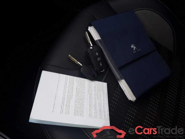 Peugeot 2008 (03.2013->) DE - SUV5 1.2 PureTech 110 EU6d-T, Allure (EURO 6d-TEMP), (Facelift) 2018 - 2019 #4