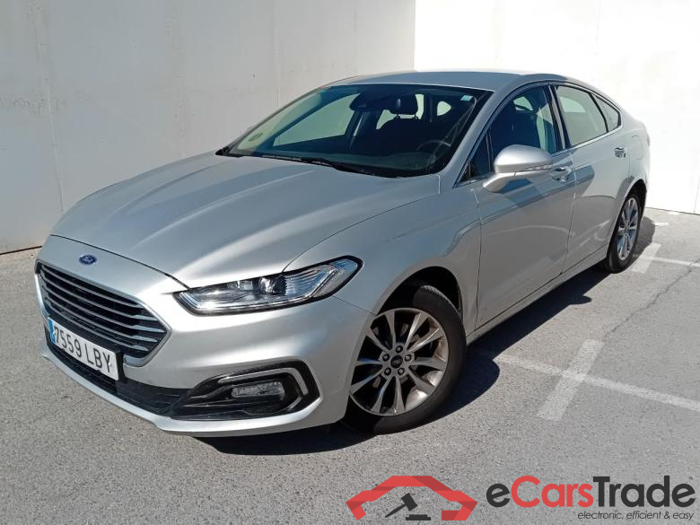 Ford 2.0 TDCi 110kW (150CV) Titanium 235 FORD Mondeo / 2014 / 5P / berlina con portón 2.0 TDCi 110kW (150CV) Titanium 235
