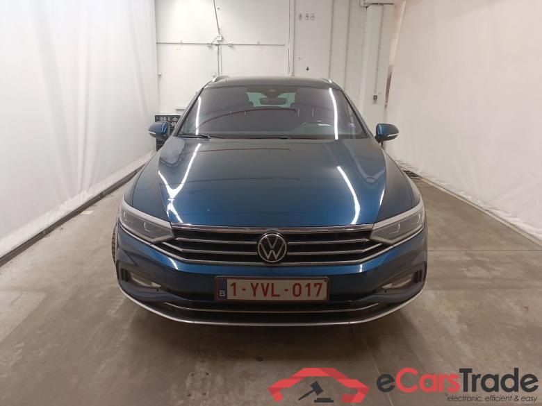 Volkswagen Passat Variant 2.0 TDI SCR 110kW DSG7 Elegance Business 5d #1