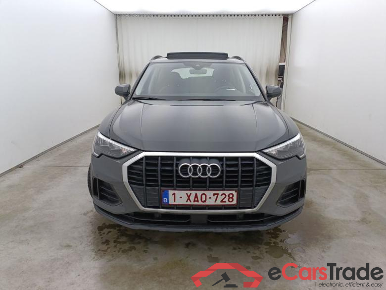 Audi Q3 35 TDI S Tronic Business Edition 5d