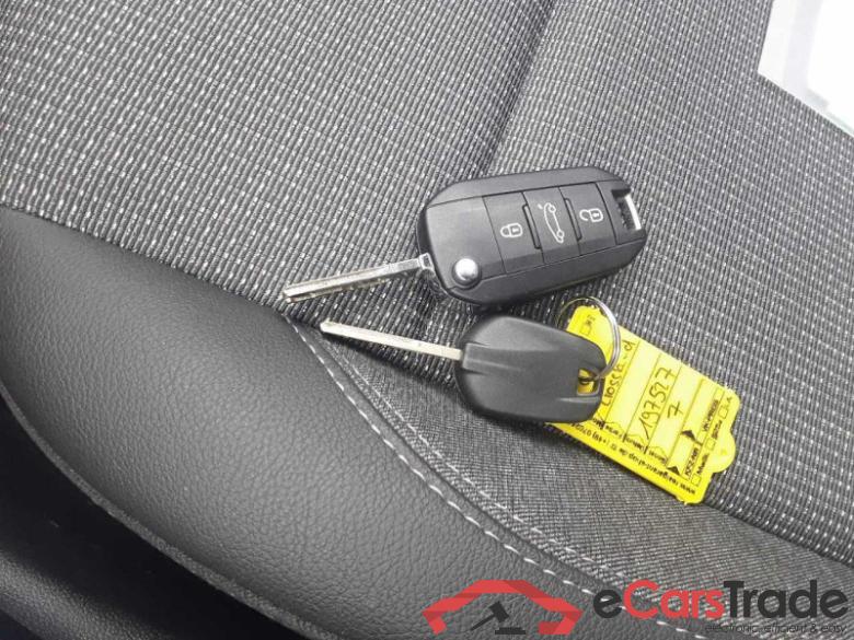 Opel Crossland (X)(2017->) DE - SUV5 1.2 Turbo EU6d, Elegance (EURO 6d), (Facelift) 2020 - 2022 #3