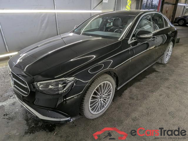 Mercedes E-Class ´16 E -Klasse Lim. E 300 de (213.016)Avantgarde 2.0 225KW AT9 E6d