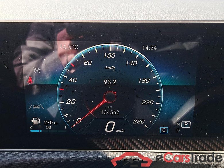 MERCEDES - MER CLA 180 d 116PK DCT Business Solution With Heated Seats & Pano Roof #5