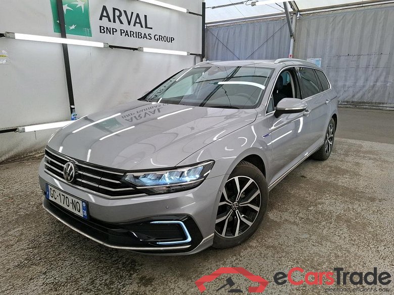 Volkswagen 1.4 TSI DSG HYBRIDE RECHARGEABLE SW GTE VOLKSWAGEN Passat SW / 2019 / 5P / Break 1.4 TSI DSG HYBRIDE RECHARGEABLE SW GTE