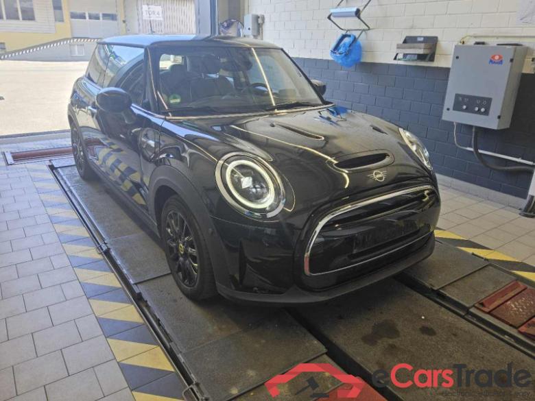 MINI Mini 3-trg. (F56)(2013->) DE - LimS3 SE, Cooper SE Classic Trim, (Facelift 2) 2021 - 2024 #2