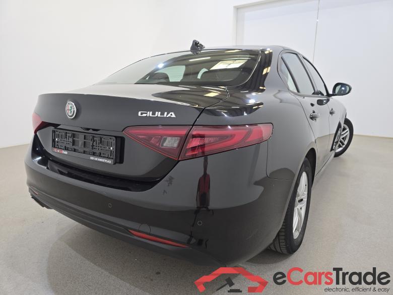 Alfa Romeo Giulia 2.2d Aut. Navi KeylessGo Camera Klima PDC ... #4