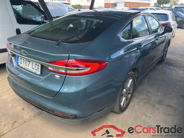 Ford 2.0 TDCi 110kW (150CV) Titanium 235 FORD Mondeo / 2014 / 5P / berlina con portón 2.0 TDCi 110kW (150CV) Titanium 235 #2