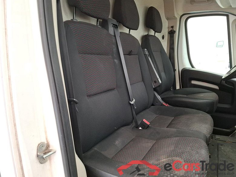 Peugeot BlueHDi 120 S&S ASPHALT 330 L1H1 PEUGEOT Boxer / 2014 / 4P / Fourgon tôlé BlueHDi 120 S&S ASPHALT 330 L1H1 #6